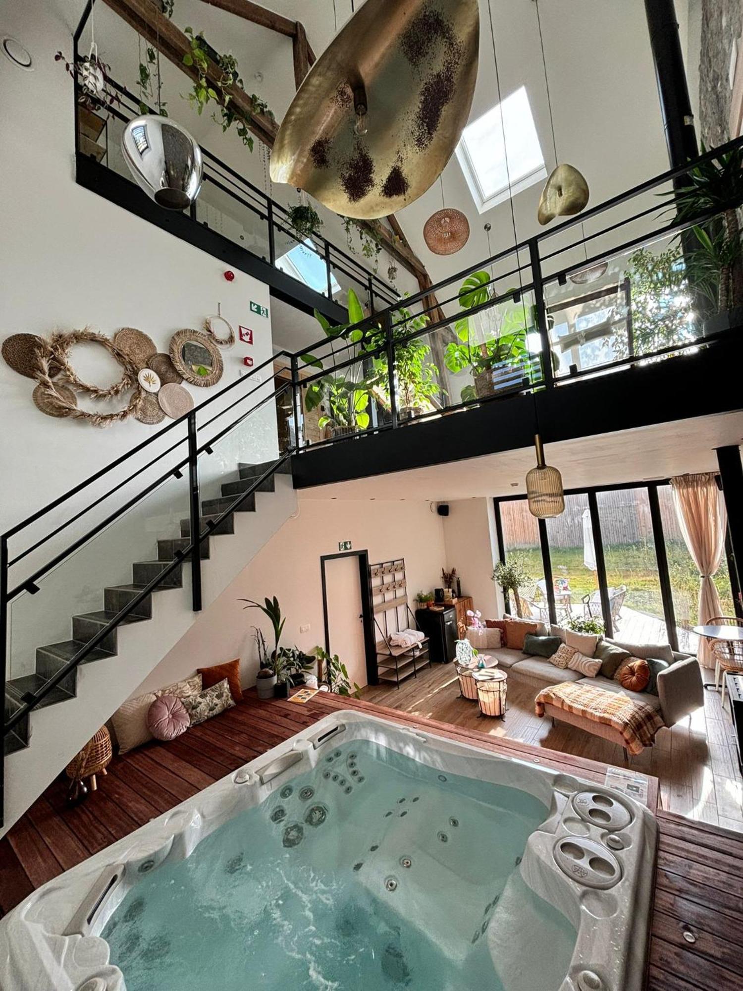 La Tour Obin Bed & Breakfast Philippeville Exterior photo